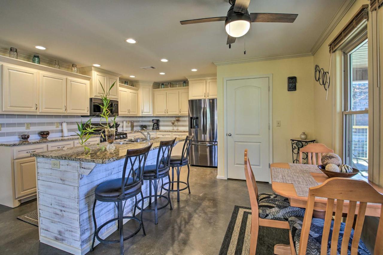 Waterfront Hot Springs Home With Kayaks And Boat Slip! Bagian luar foto
